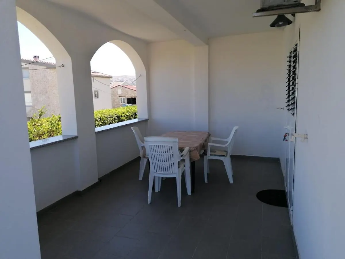 Apartmani Volaric Pag Pag Town