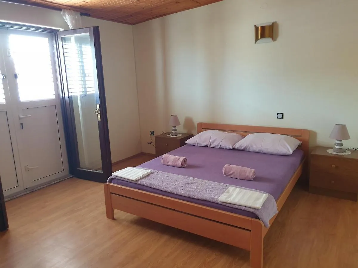 Apartmani Volaric Pag Pag Town