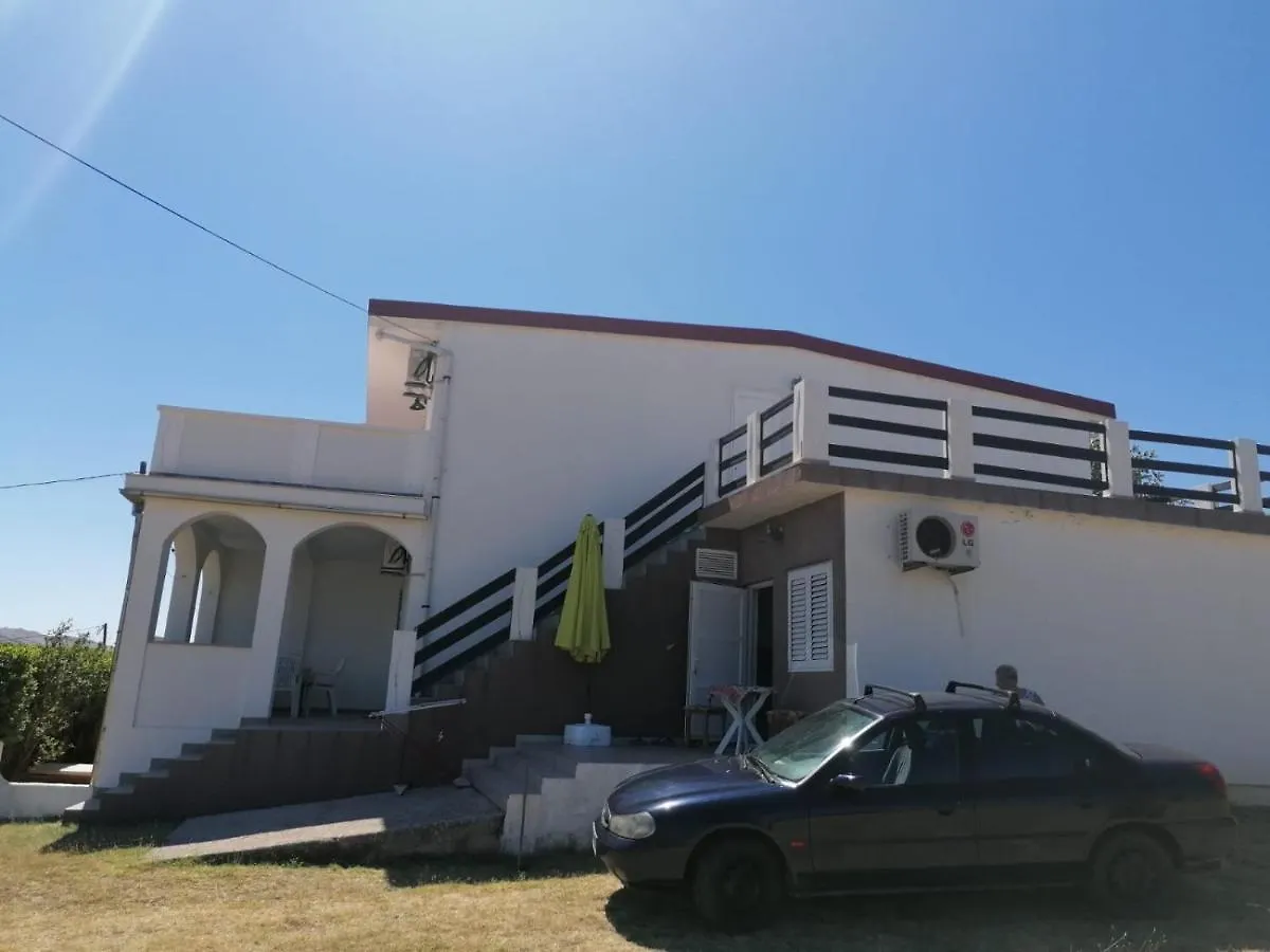 Apartmani Volaric Pag Pag Town